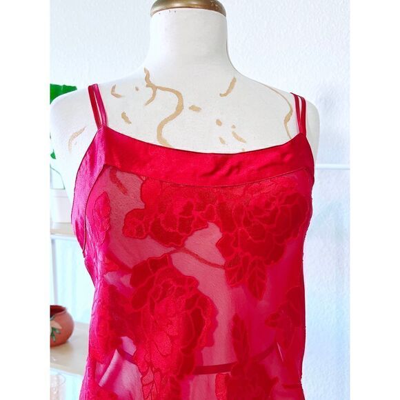 Morgan Taylor Sheer Abstract Rose Print Red Night Gown - Picture 2 of 5